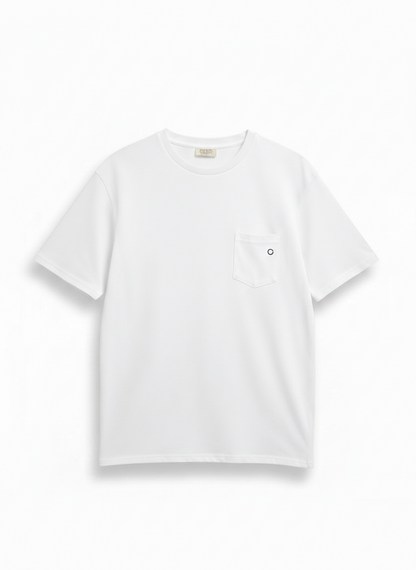Pantalón celeste clásico polera blanca manga corta